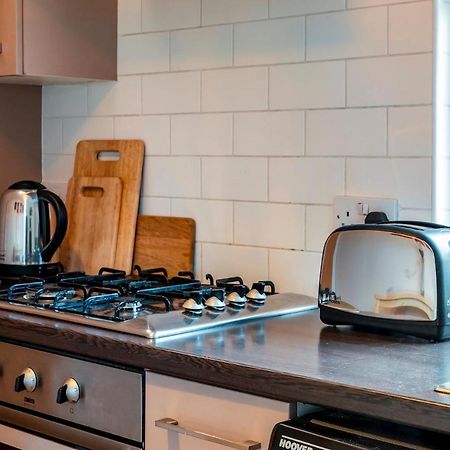 1 Bd Apt In Historical W Belfast Close To Centre Zewnętrze zdjęcie