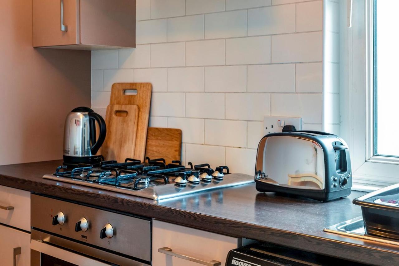 1 Bd Apt In Historical W Belfast Close To Centre Zewnętrze zdjęcie