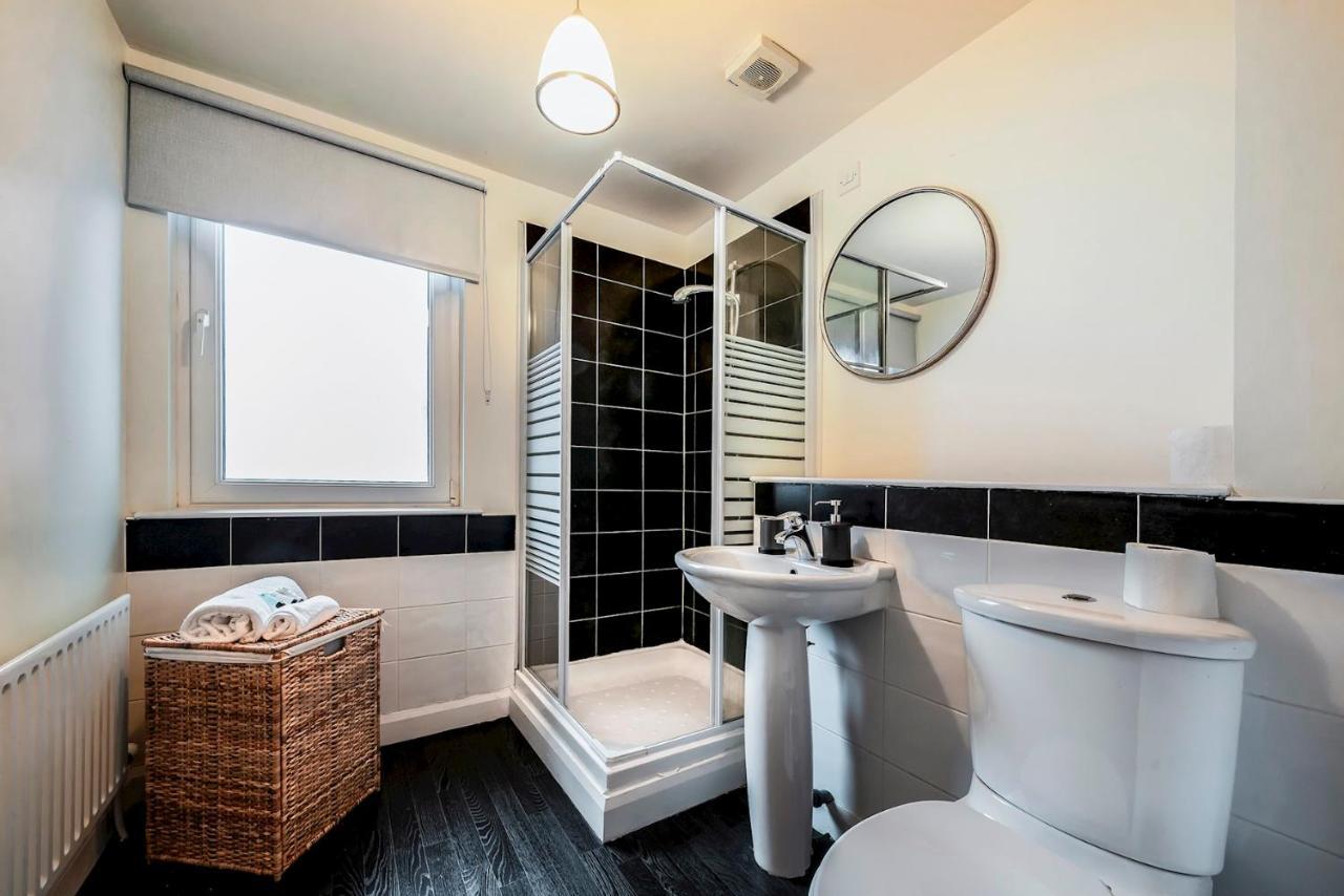 1 Bd Apt In Historical W Belfast Close To Centre Zewnętrze zdjęcie